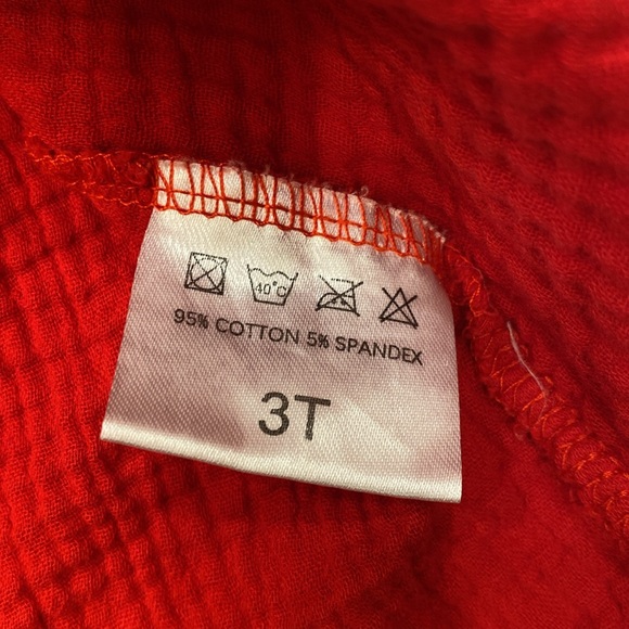 Red Stars Gauze Top. Girls 3T. - Picture 4 of 4